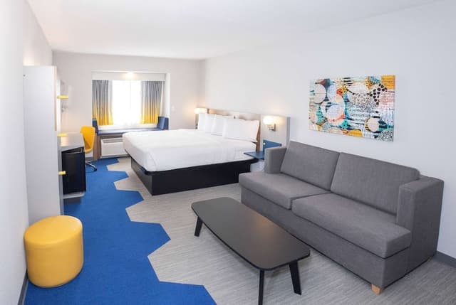 Studio Suite, 1 King Bed, Non Smoking
