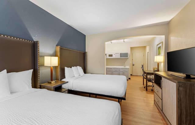 Standard Studio 2 Full Beds Nonsmoking