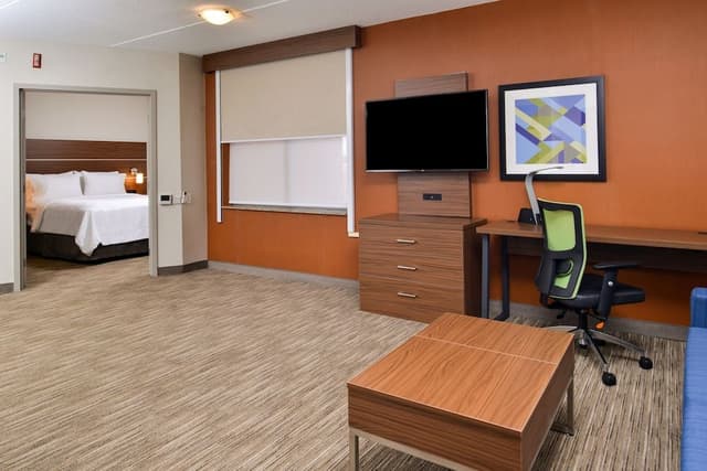 Suite, 1 Bedroom, Accessible (Mobility Accessible, Bathtub)