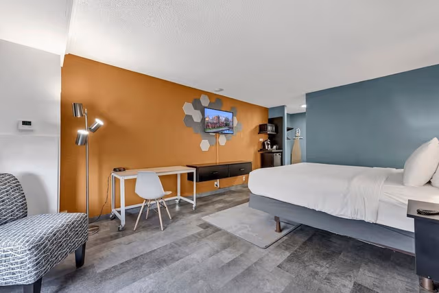Deluxe Room, 1 King Bed