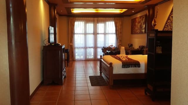 Deluxe Suite
