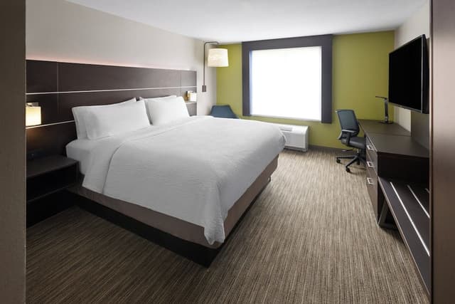 Room, 1 King Bed, Non Smoking (Leisure)