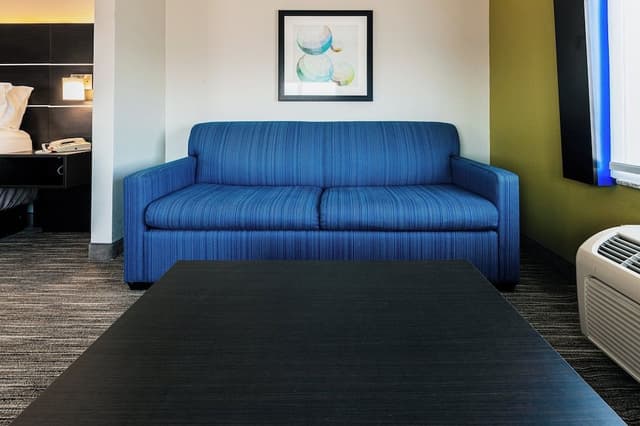 Suite, 1 King Bed, Non Smoking