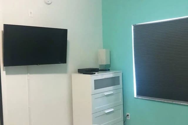 Deluxe Studio