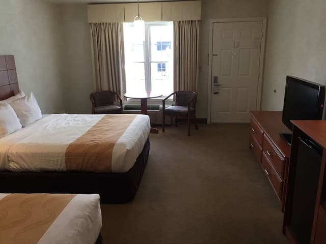 Standard Room, 2 Queen Beds, Non Smoking