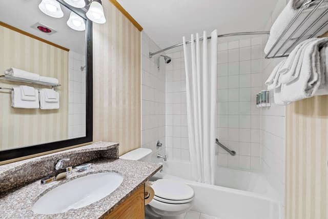Standard Room, 2 Queen Beds, Non Smoking, Refrigerator & Microwave (1st Floor)