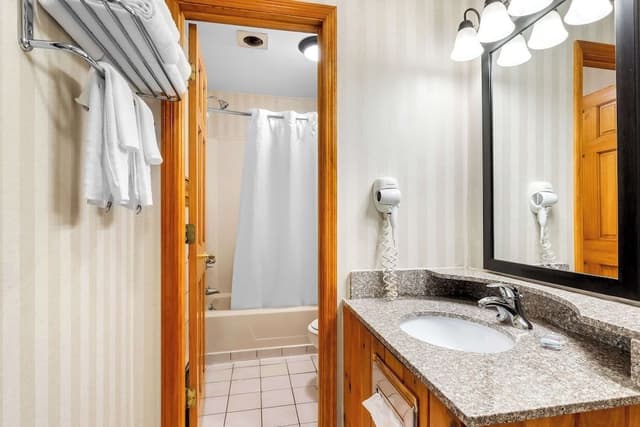Standard Room, 2 Queen Beds, Non Smoking, Refrigerator & Microwave (1st Floor)