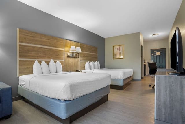 Standard Room, 2 Queen Beds, Non Smoking, Refrigerator & Microwave