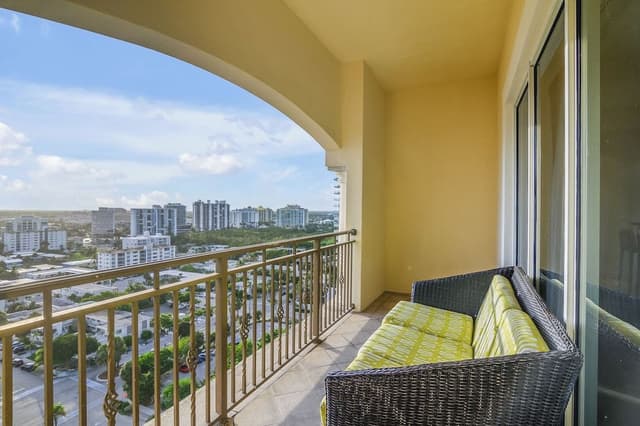 Penthouse, 2 Bedrooms (Sunset City & Intercoastal View)