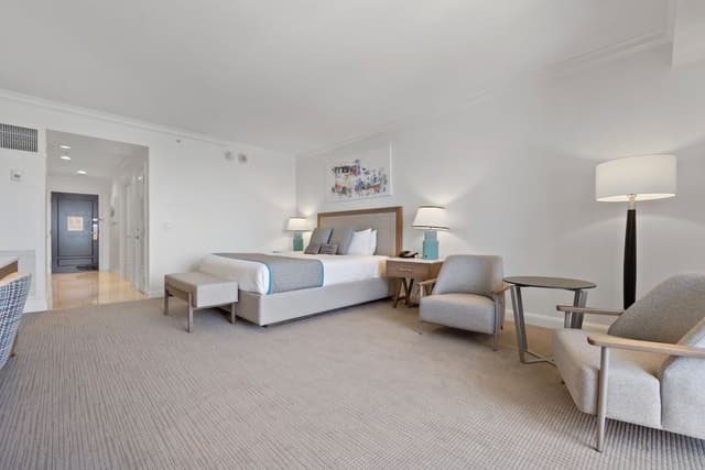 Studio, 1 King Bed, Oceanfront