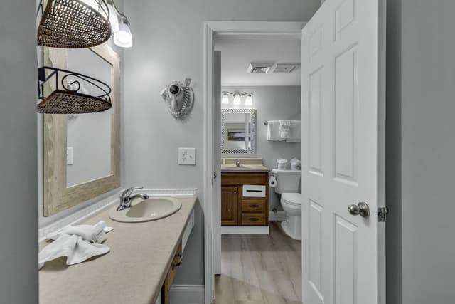 Family Condo, 1 Bedroom, Balcony, Beachside