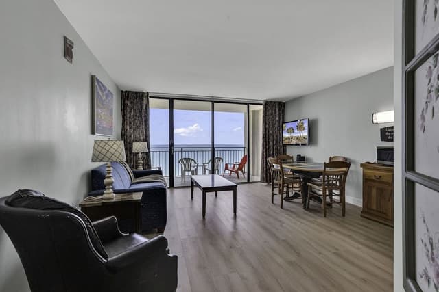 Family Condo, 1 Bedroom, Balcony, Beachside