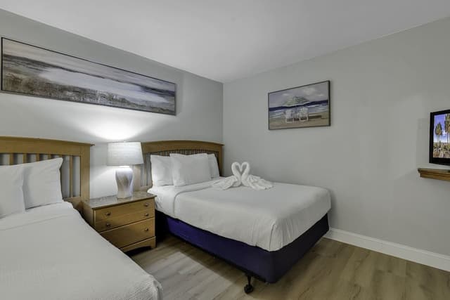 Family Condo, 1 Bedroom, Balcony, Beachside
