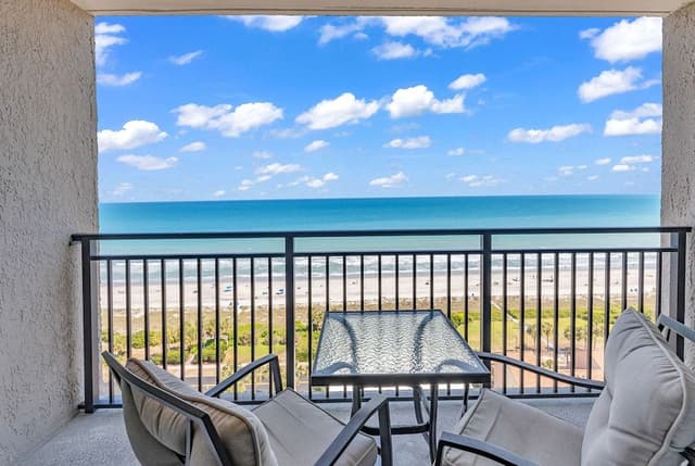 Signature Condo, 1 Bedroom, Balcony, Beachside