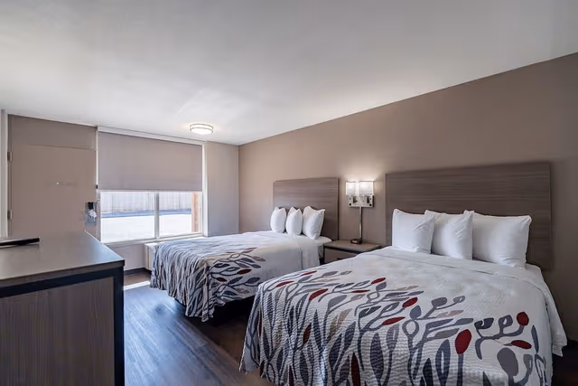 Deluxe Room, 2 Double Beds (Smoke Free)