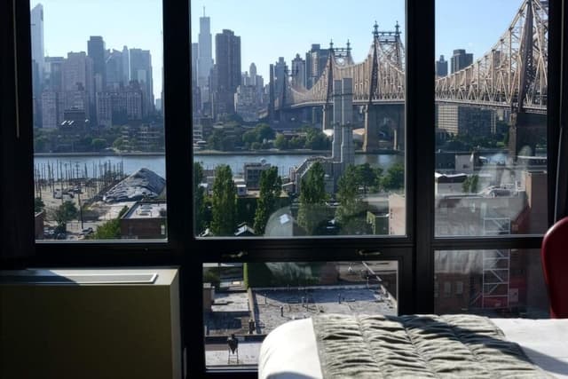 Deluxe Room, 1 Queen Bed, City View