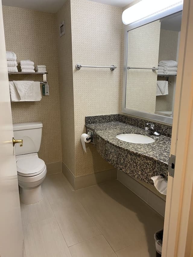 Suite, 2 Queen Beds, Non Smoking, Refrigerator