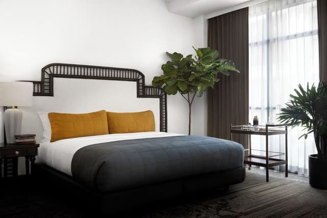Club Suite, 1 King Bed (Club Suite)