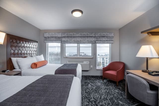 Room, Run of House