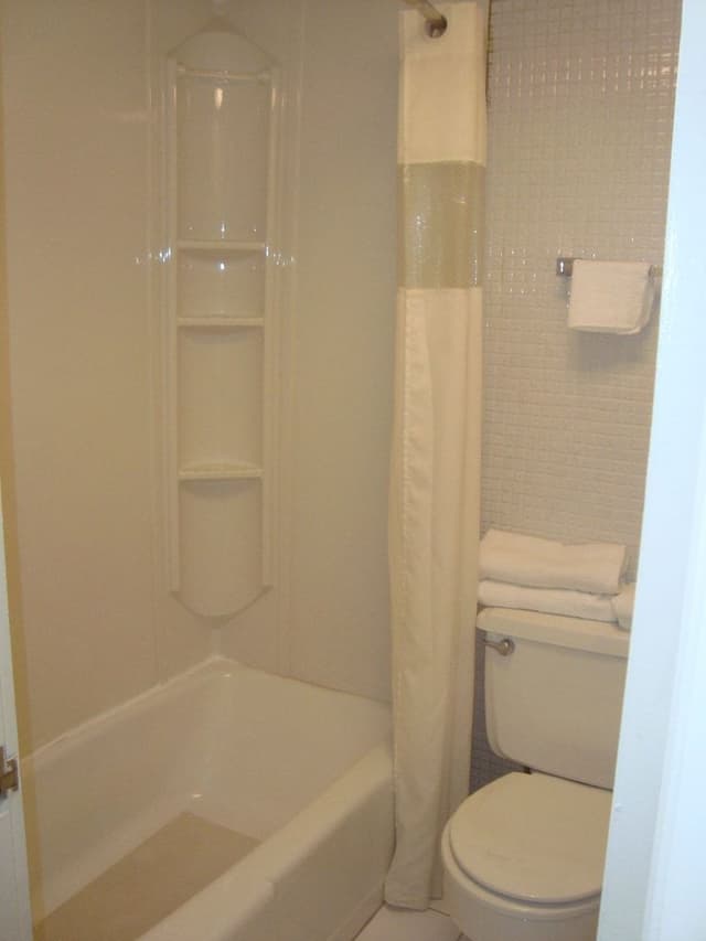Romantic Single Room, 1 King Bed