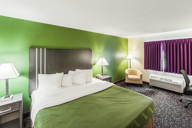 Standard Room, 1 King Bed, Non Smoking
