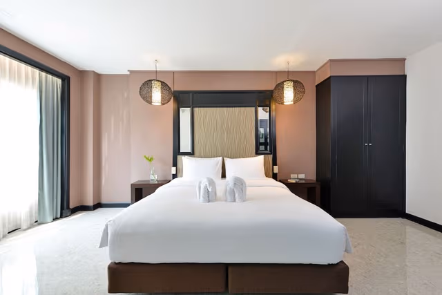 Mini Suite with Breakfast
