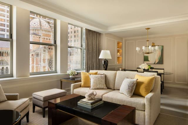 3 BEDROOM PARK AVE PREMIER STE 2 KGS 1 DB