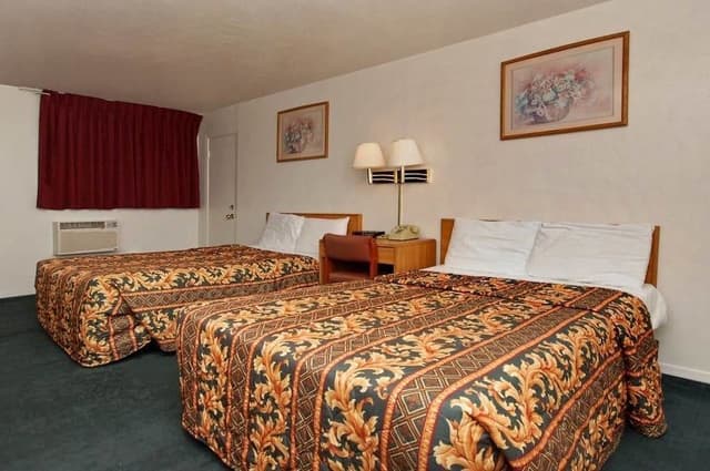 Standard Room, 2 Queen Beds, Smoking