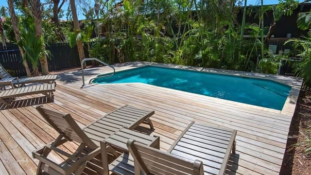 4 Bedroom Home with Pool