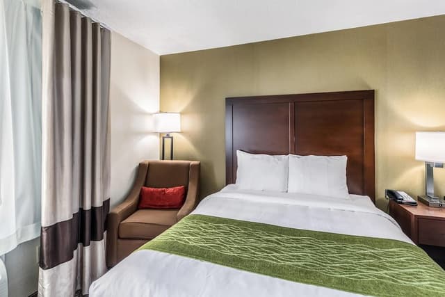 Room, 2 Queen Beds, Accessible, Non Smoking