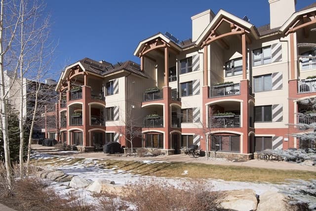 Condo, 2 Bedrooms