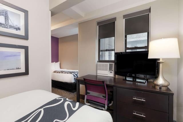 Room, Multiple Beds, Non Smoking