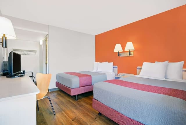 Deluxe Room, 2 Double Beds, Non Smoking, Refrigerator