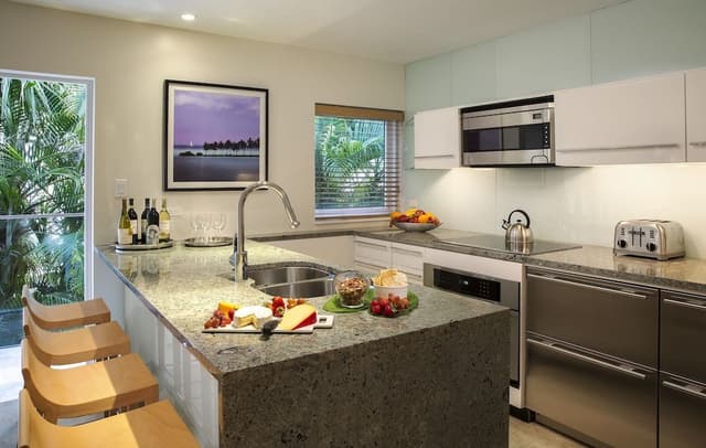 Luxury 2 Bedroom Poolview Bi-level Suite
