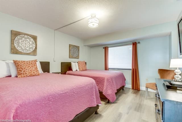 Condo, 2 Bedrooms, Balcony, Partial Ocean View (2651)