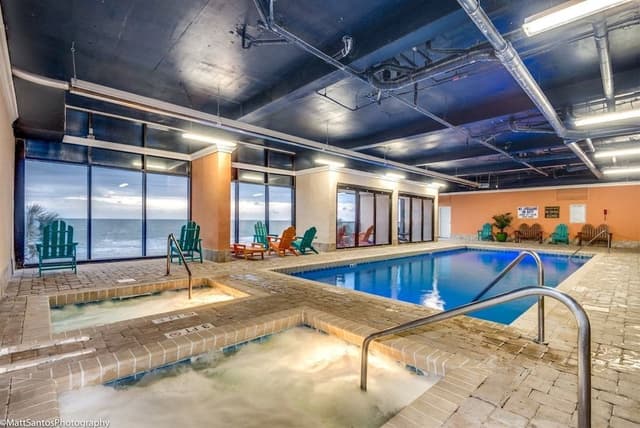 Condo, 2 Bedrooms, Balcony, Partial Ocean View (2651)