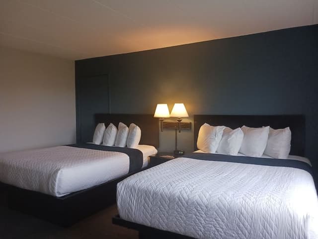 Standard Double Room, 2 Queen Beds