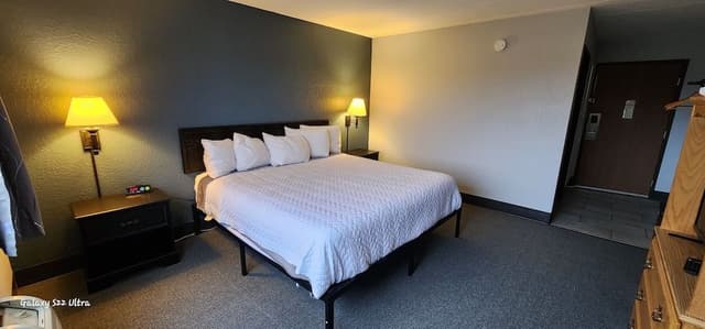 Standard Room, 1 King Bed, Accessible