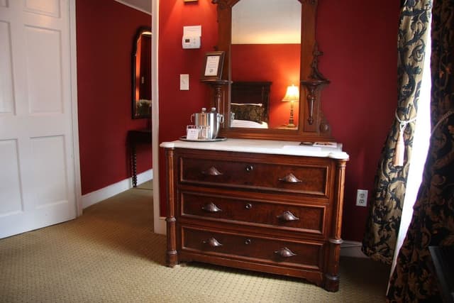 Mini Suite 303 Main House