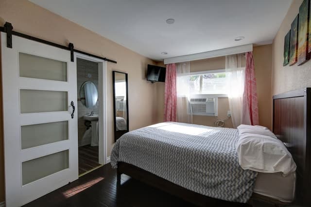 Double Room, 2 Queen Beds