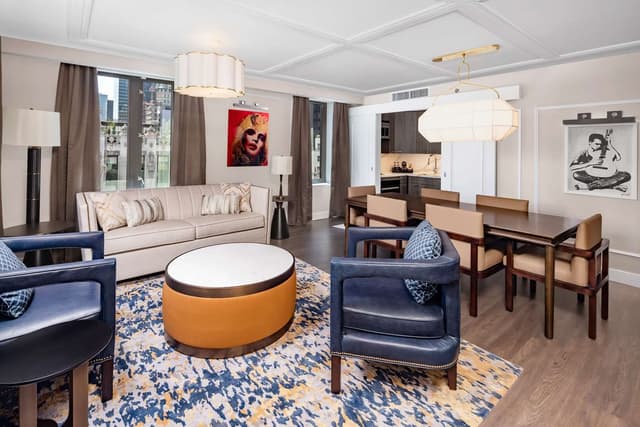 1 BDRM 1 KING PENTHOUSE SUITE DELUXE PLUS