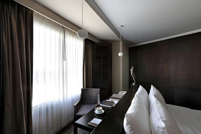 Suite Single, 1 King Bed, Jetted Tub