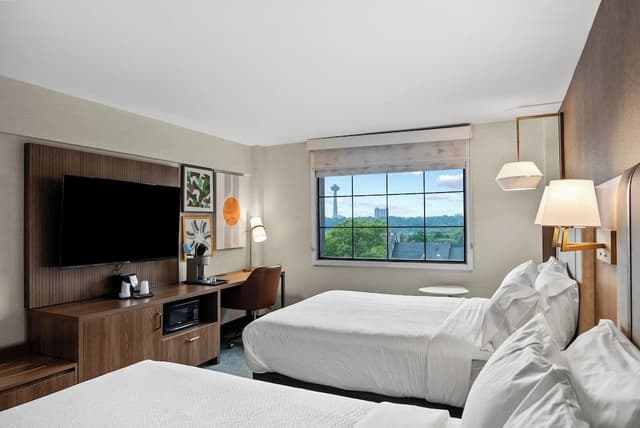 Premium Room, 2 Queen Beds (Canadian Skyline View)