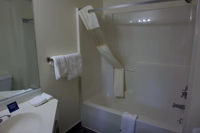 Suite, 1 King Bed, Non Smoking