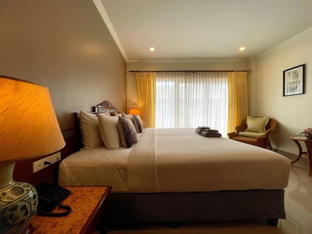 Deluxe Double Room, Pool View