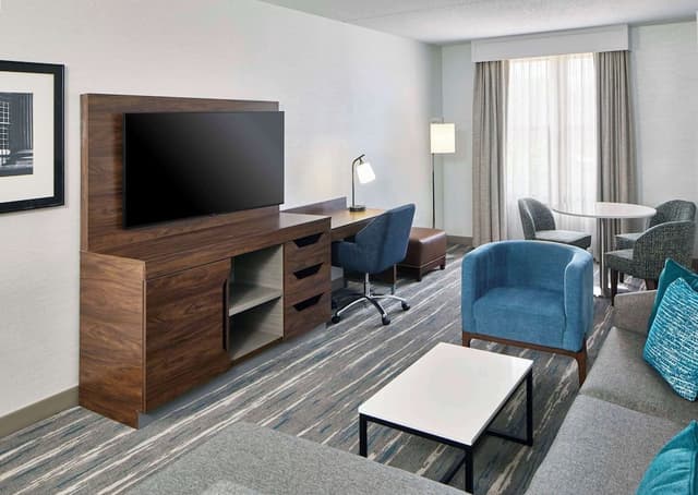 Studio Suite, 1 King Bed, Non Smoking