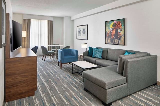 Studio Suite, 1 King Bed, Non Smoking