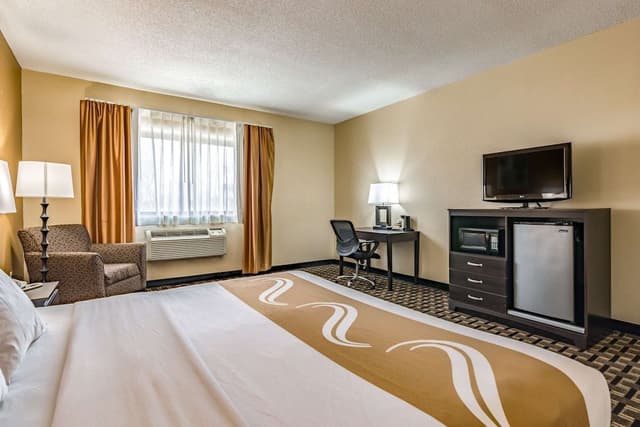 Standard Room, 1 King Bed, Non Smoking