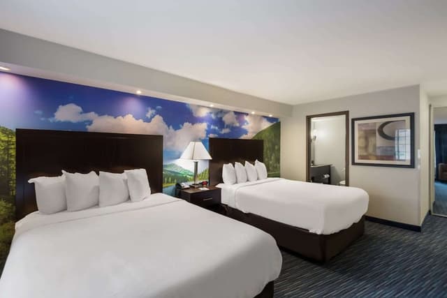 Standard Room, 2 Queen Beds, Non Smoking