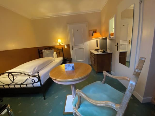 Classic Single Room